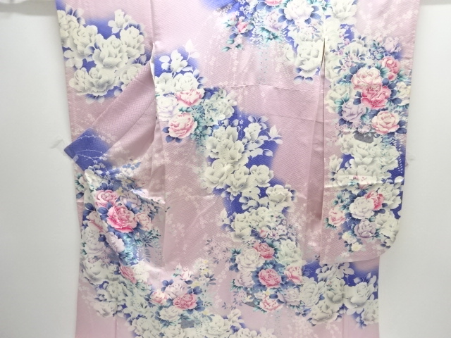 JAPANESE KIMONO / ANTIQUE FURISODE / SILK / EMBROIDERY / FLOWER BASKET